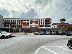 Tampines Street 81 (D18), Shop House #476869961
